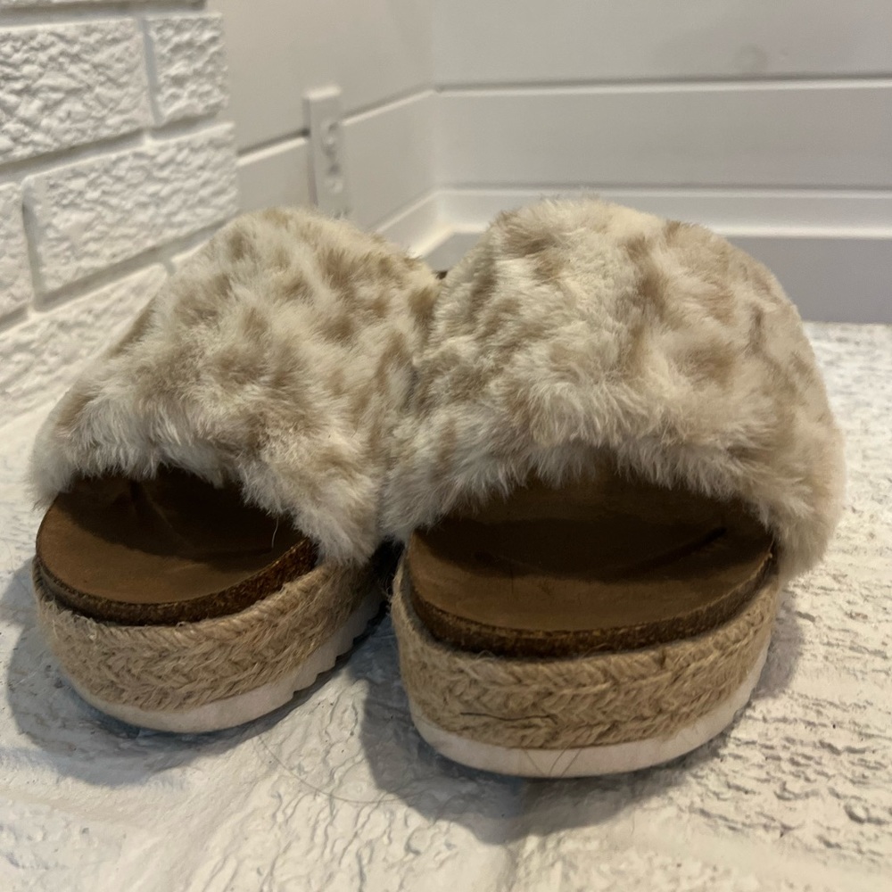 Leopard Fuzzy Slides